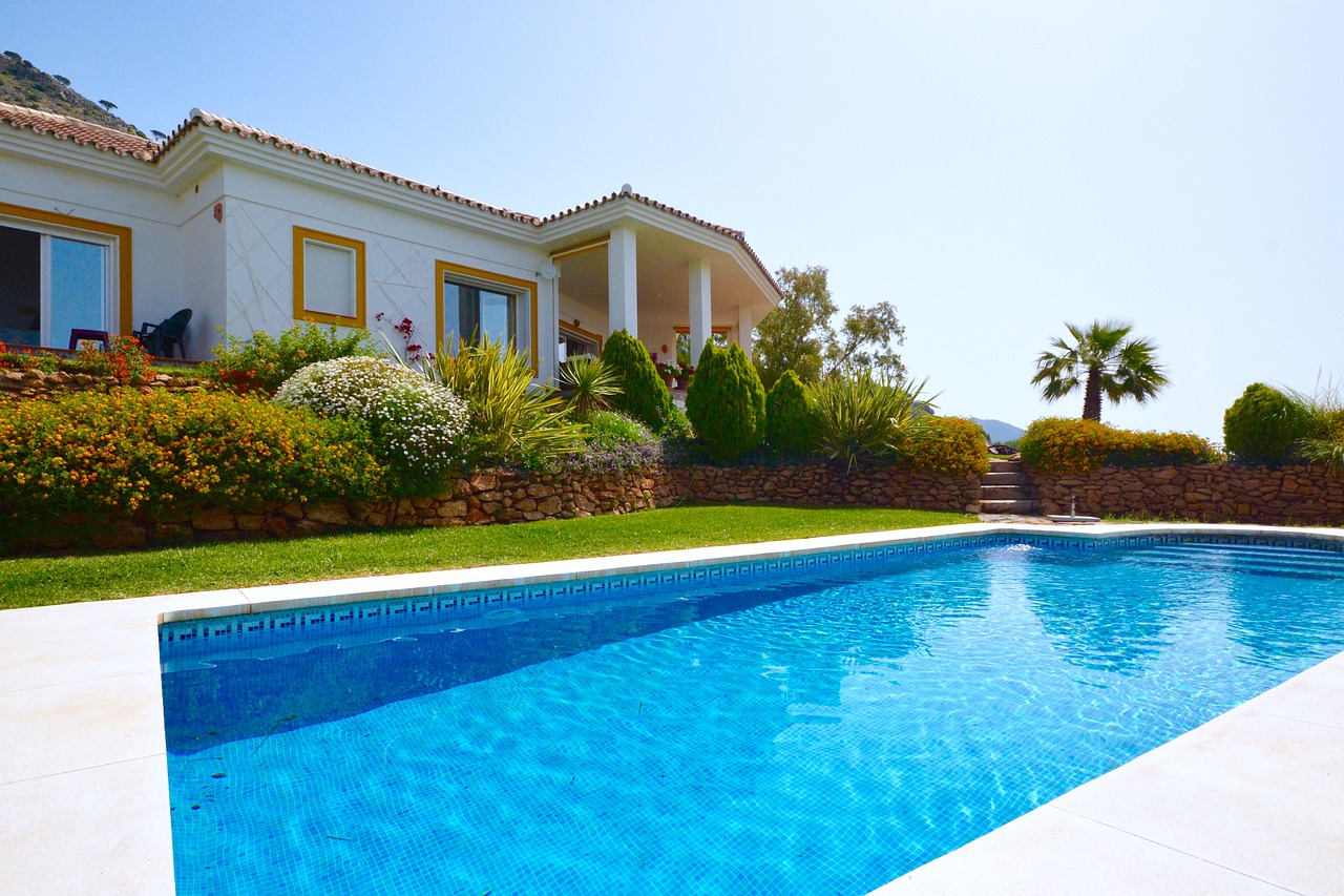 Las ventajas de tener una piscina en tu vivienda